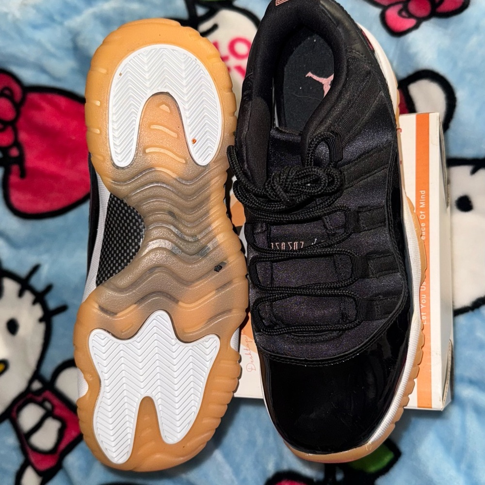 Jordan 11 Low Top Navy